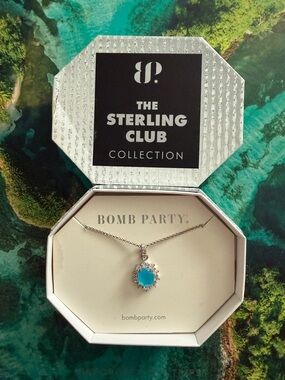 Sterling Silver Genuine Blue Agate Pendant Necklace